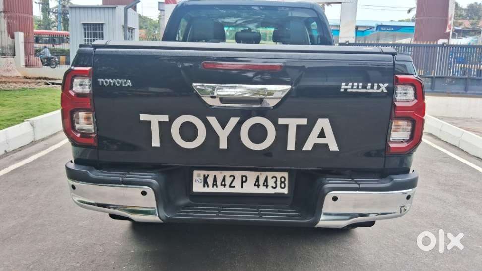 Toyota Hilux 2.8 High 4x4 Mt, 2025, Diesel