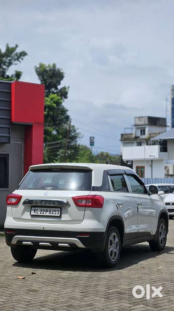 Maruti Suzuki Brezza 1.5 Lxi Smart Hybrid, 2021, Petrol