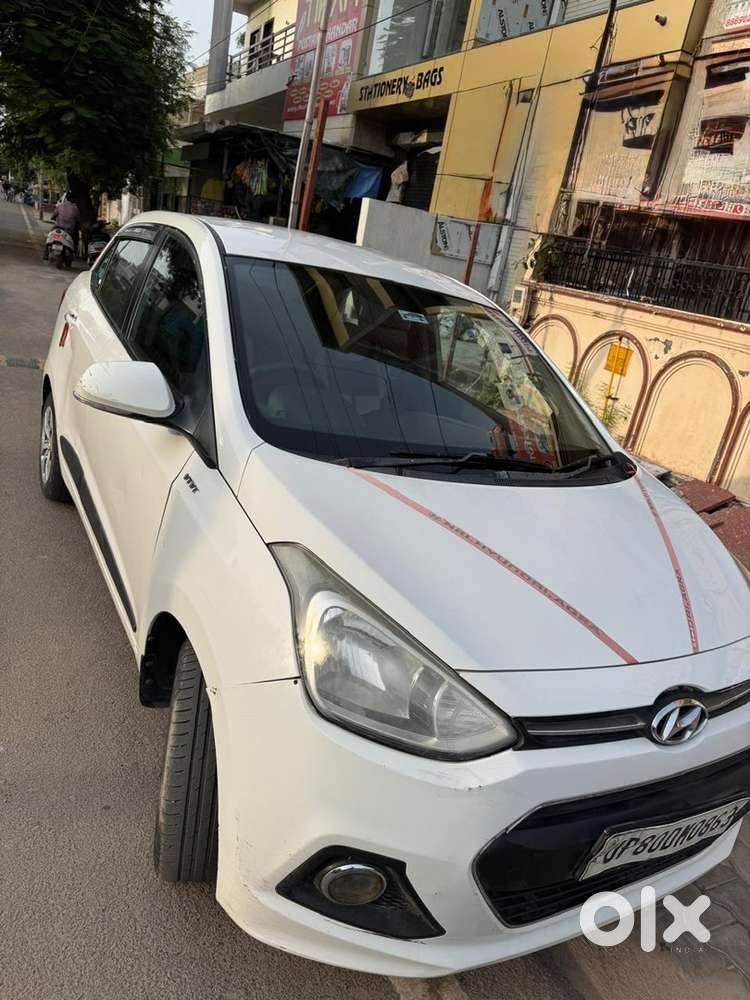 Hyundai Xcent Petrol 2015