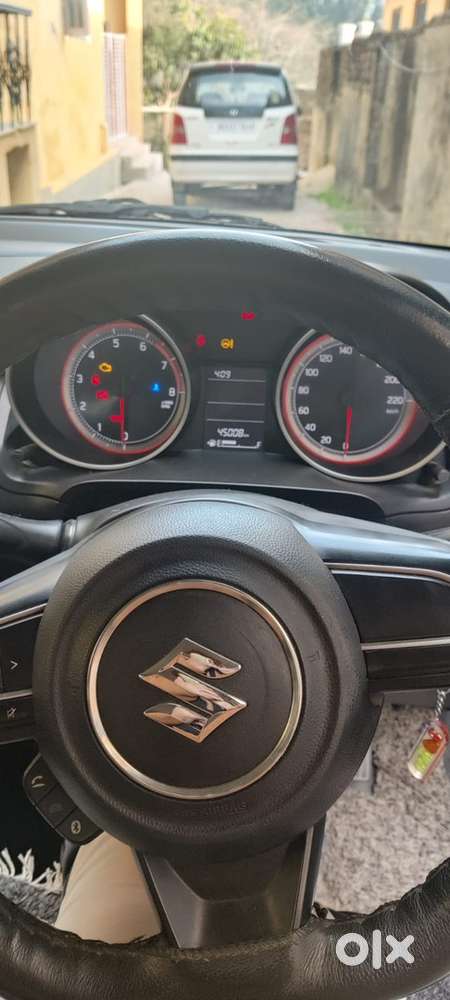 Maruti Suzuki Swift 2023 Petrol Well Maintained