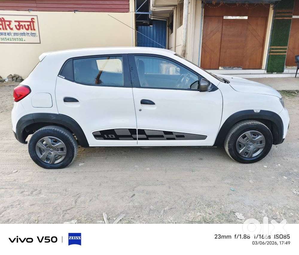 Renault Kwid 1.0 Rxt 02 Anniversary Edition, 2017, Petrol