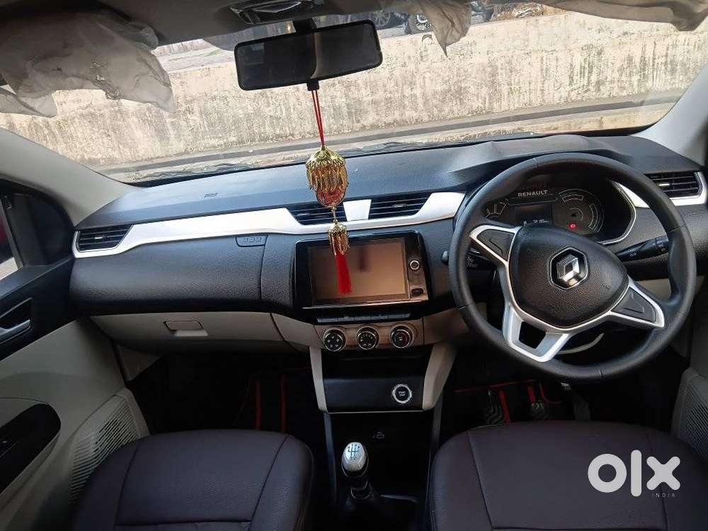Renault Triber Rxz, 2020, Petrol