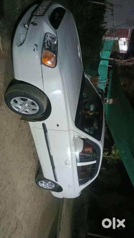 Hyundai Accent Hatchback 2011
