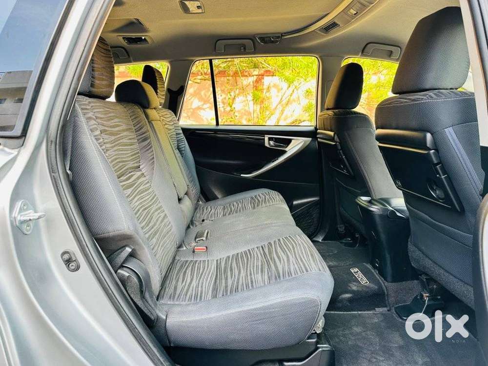 Toyota Innova Crysta 2.4 V 7 Str, 2016, Diesel