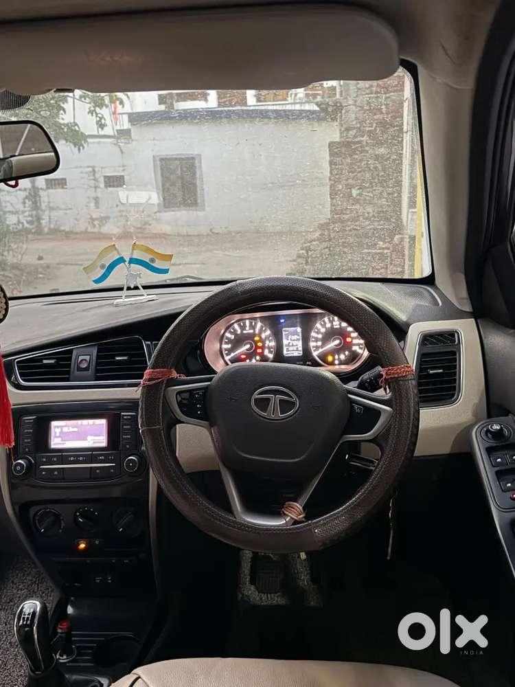 Only 27000 Kilometers Running  Sedaan Car
