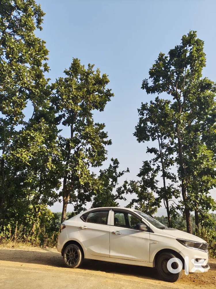 Urgent Sale A Tata Tigor For Money Problem