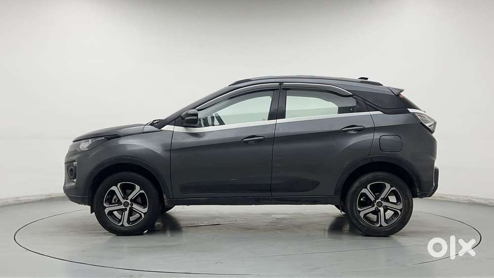 Tata Nexon Xz Plus (hs), 2022, Petrol