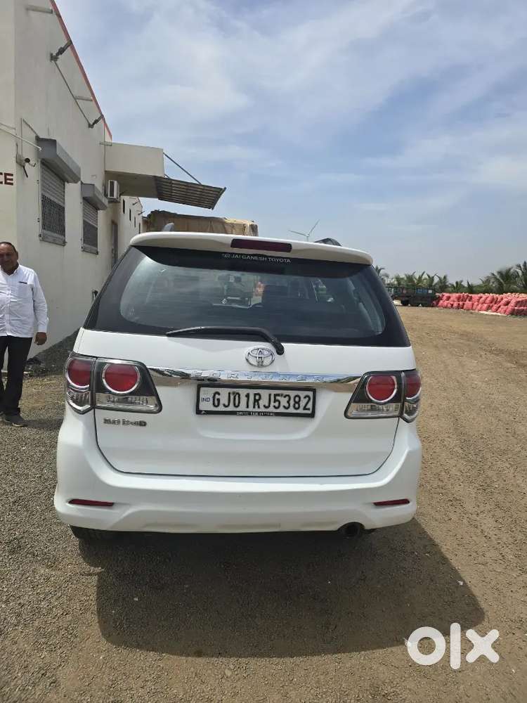 Toyota Fortuner 2015