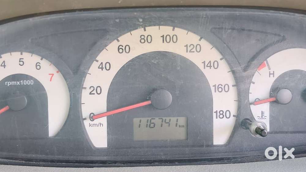 Mahindra Quanto C8, 2013, Diesel