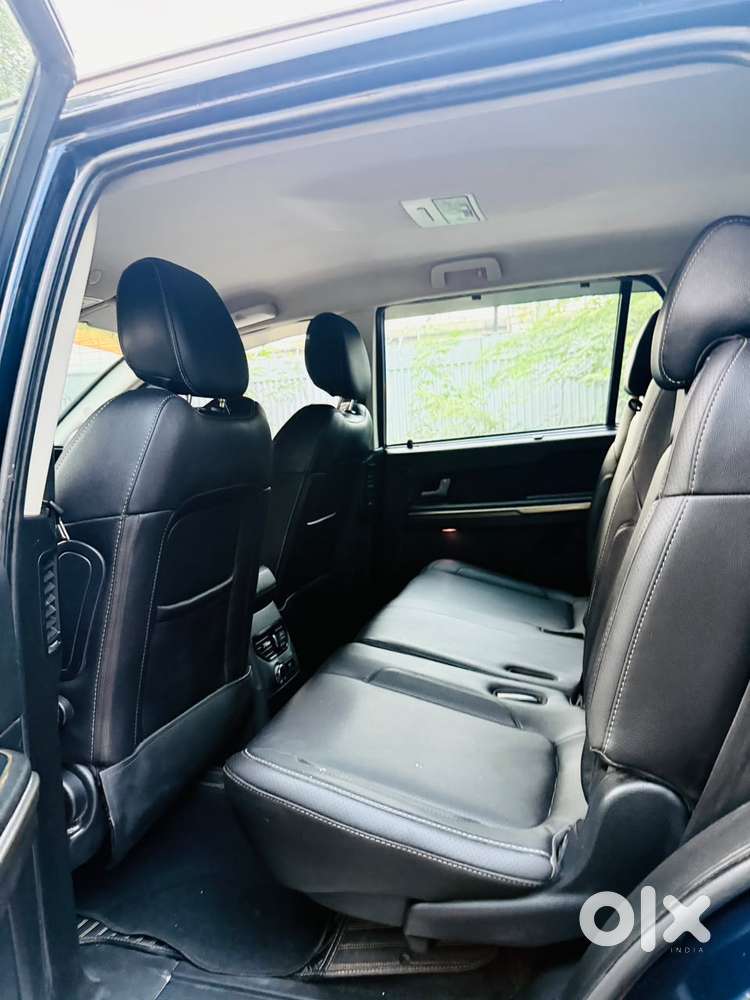 Tata Hexa 2.2 Xta 4x2 7 Str Dual Tone, 2018, Diesel