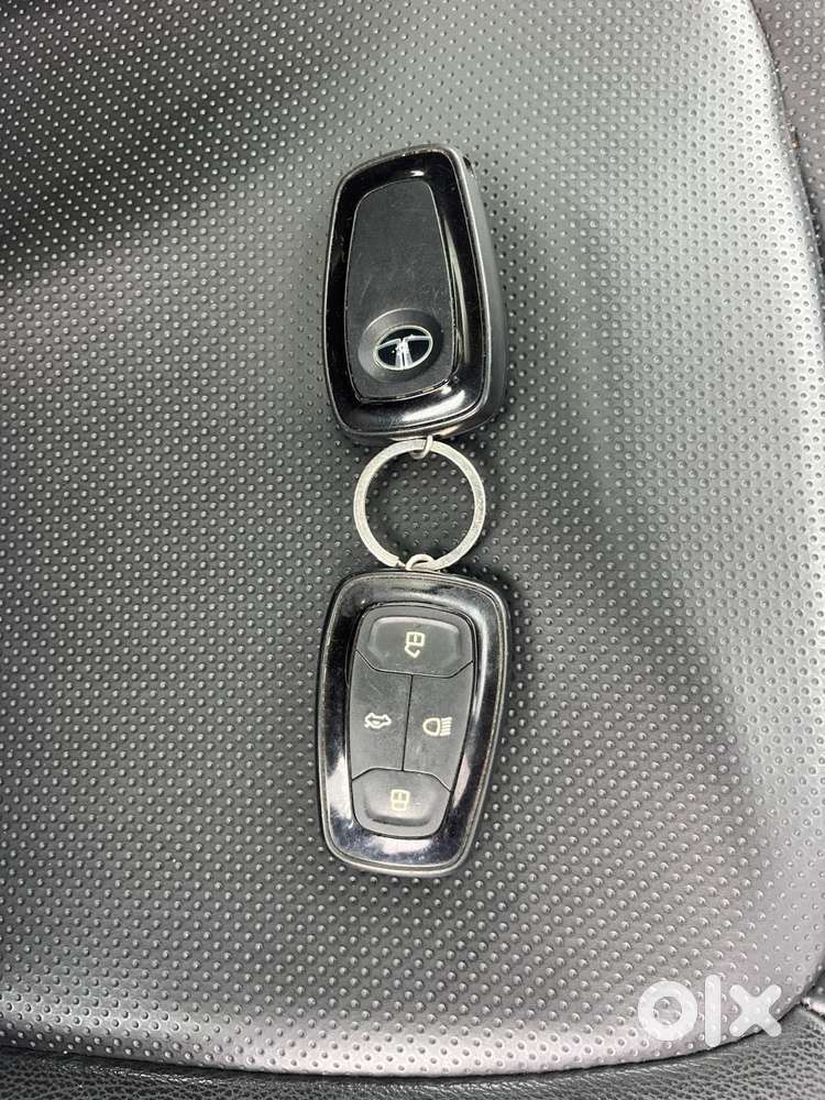 Tata Nexon 1.2 Revotron Xz Plus Dual Tone, 2019, Petrol