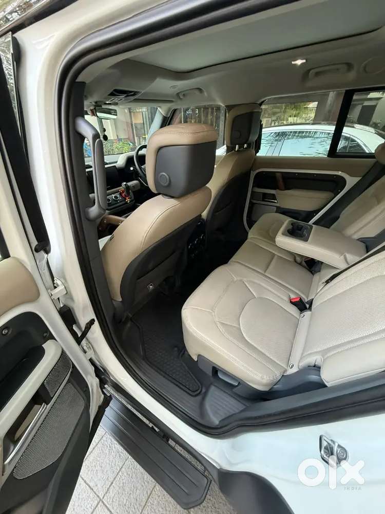 Land Rover Defender 2023 Diesel 45000 Km Driven