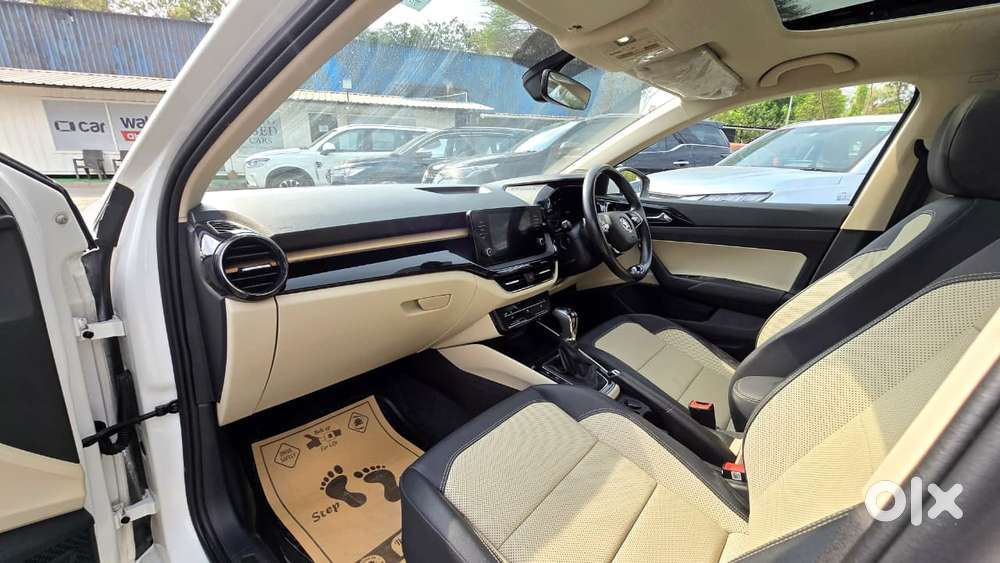 Skoda Slavia 1.5 Tsi Style At, 2023, Petrol