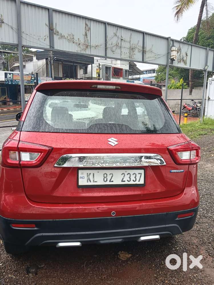 Maruti Suzuki Brezza 1.5 Vxi At Smart Hybrid, 2021, Petrol
