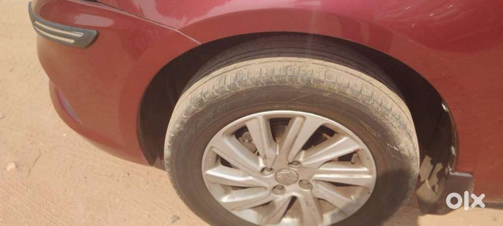 Maruti Suzuki Dzire 1.2 Zxi, 2016, Petrol