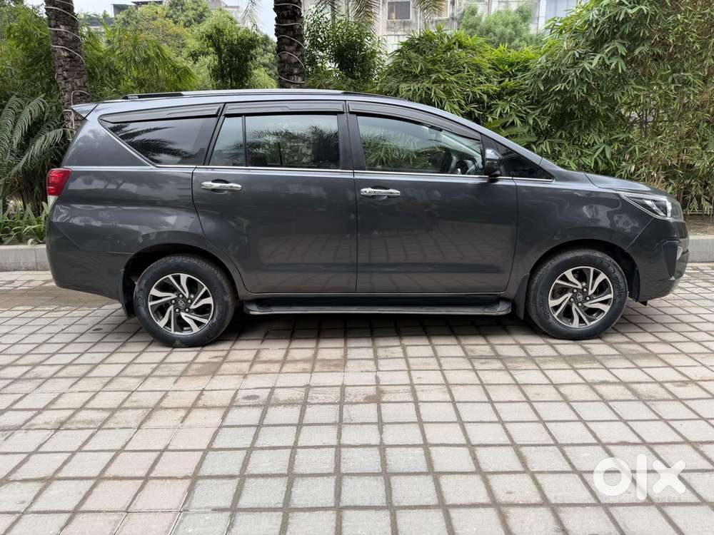 Toyota Innova Crysta [2020-ongoing] 2.4 Gx 7 Str, 2021, Diesel