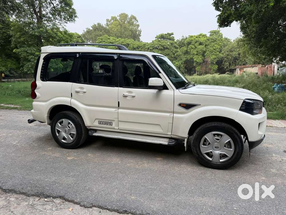 Mahindra Scorpio S4 Plus 9s, 2017, Diesel