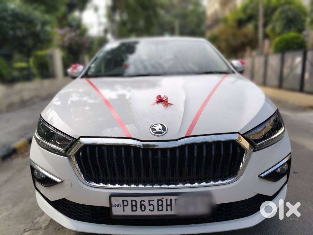 Skoda Slavia 1.0 Tsi Style At, 2024, Petrol