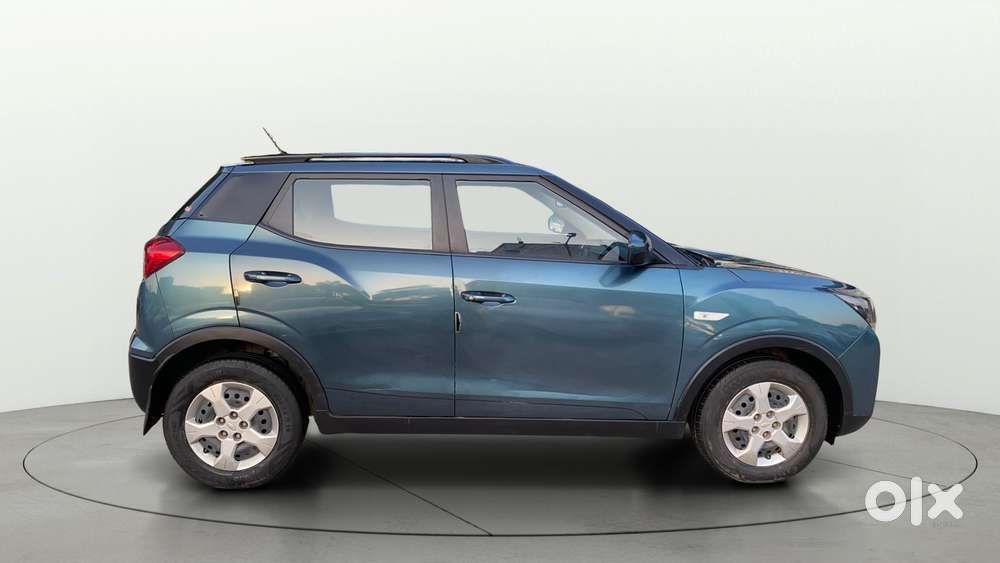 Mahindra Xuv300 1.2 W6 Amt Petrol, 2022, Petrol