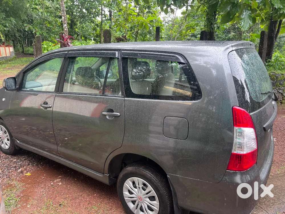 Toyota Innova Diesel 2012