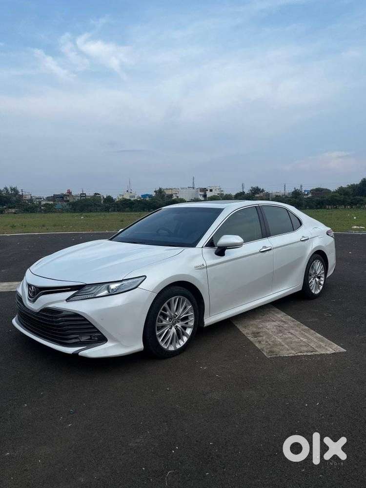 Toyota Camry 2.5 Hybrid, 2020, Petrol