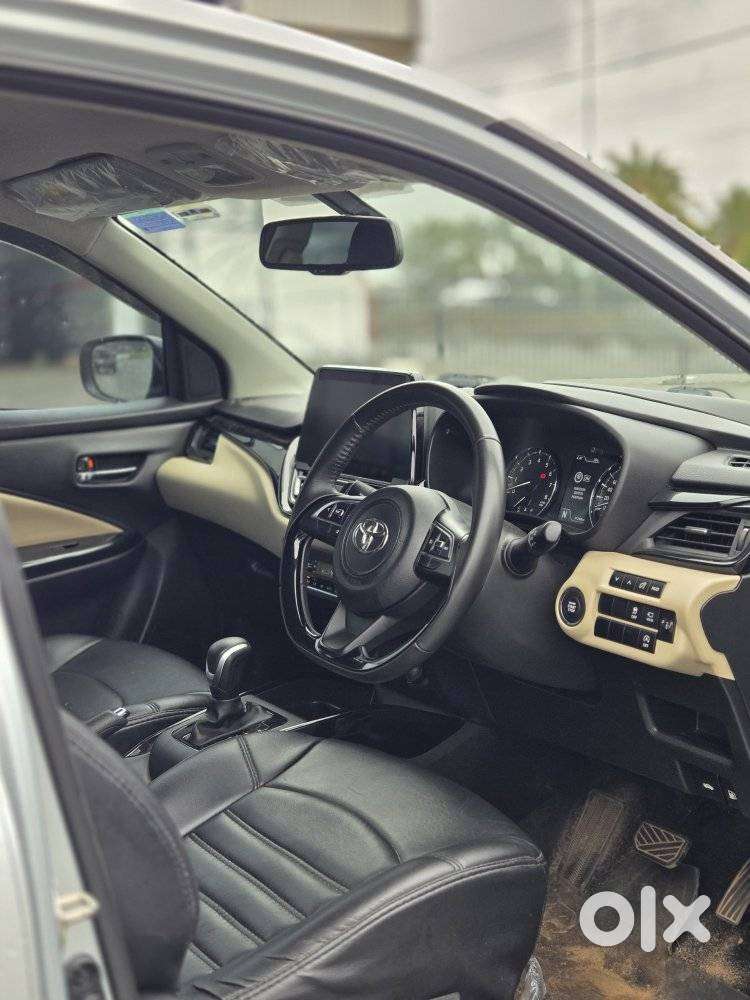 Toyota Glanza 1.2 V Amt, 2022, Petrol