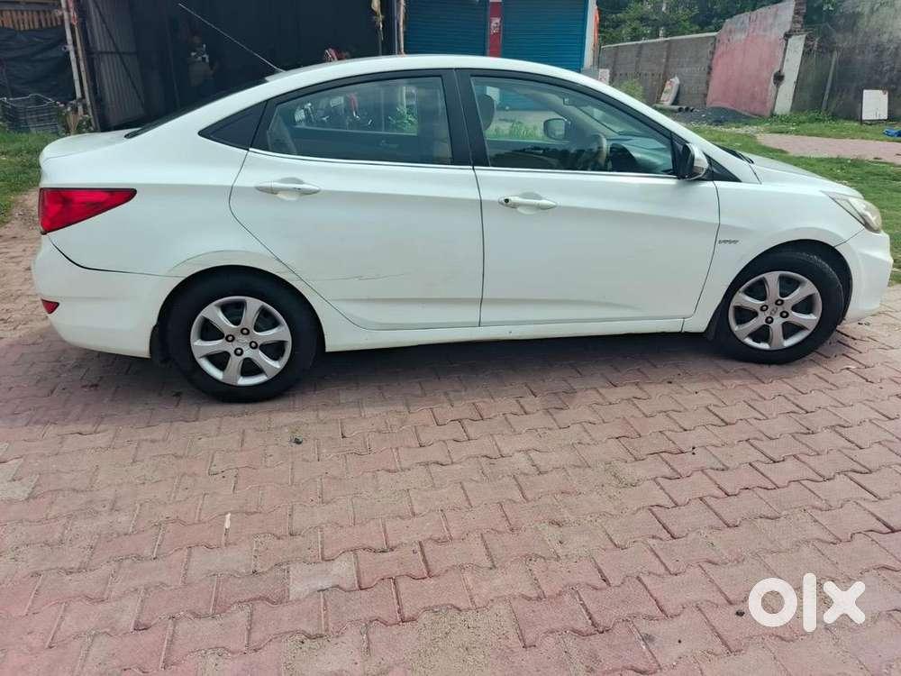 Hyundai Car Model 2011