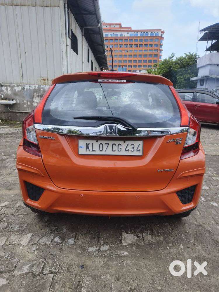 Honda Jazz V Automatic, 2016, Petrol