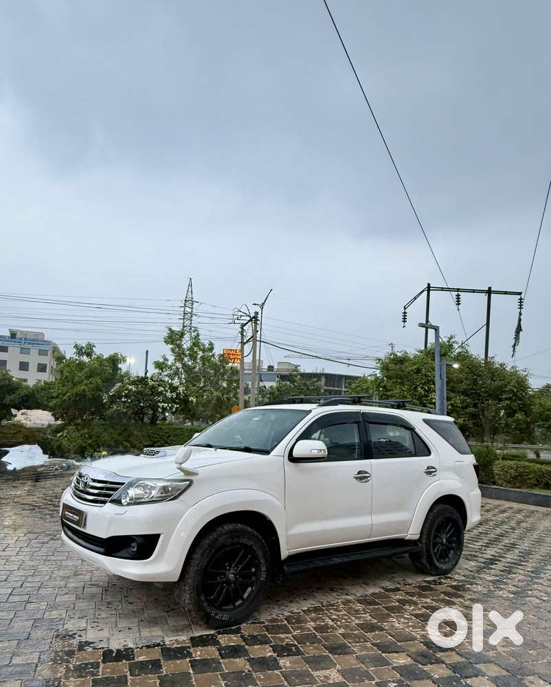 Toyota Fortuner 4x4 At, 2015, Diesel