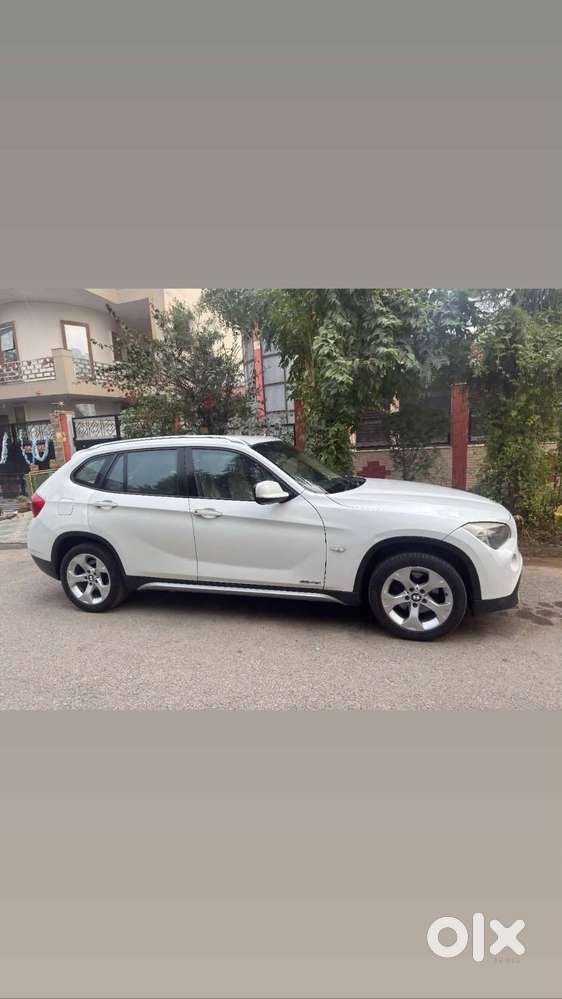 Neatly Used 2012 Bmw X1 (with Insurance)