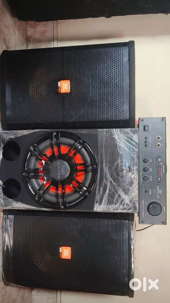 JBL Speaker 12 inch 155 magnet size