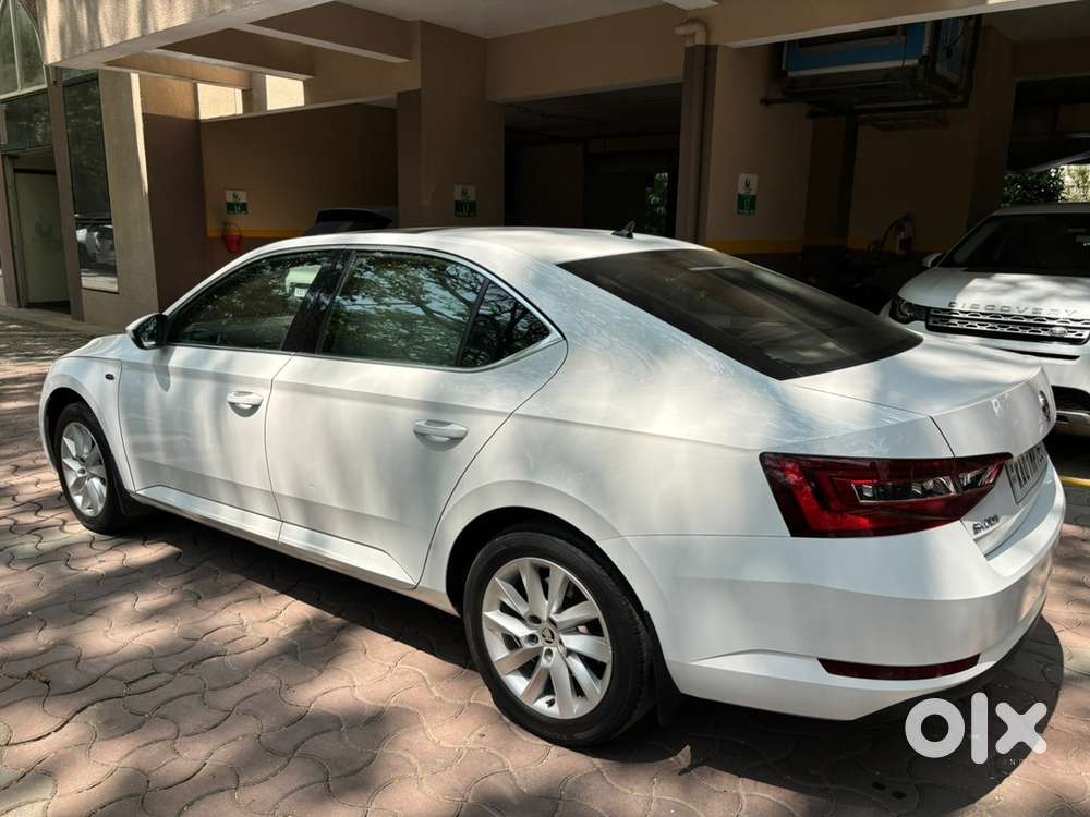 Skoda Superb 1.8 Tsi A/t Petrol L&k 2018 Fully Loaded Single Owner