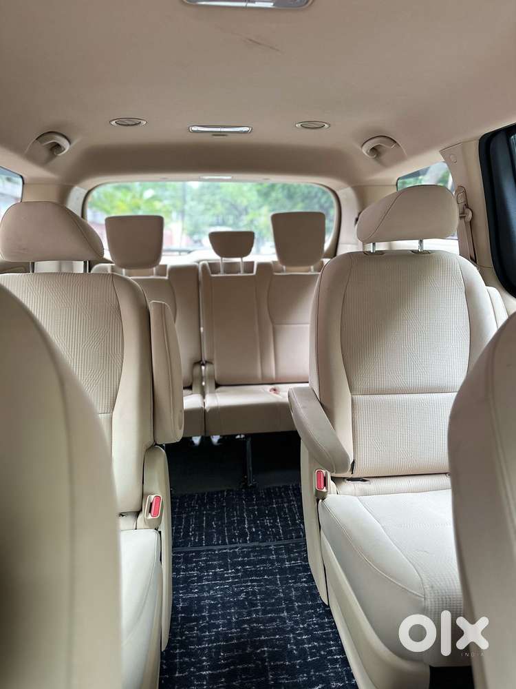 Kia Carnival Premium, 2021, Diesel