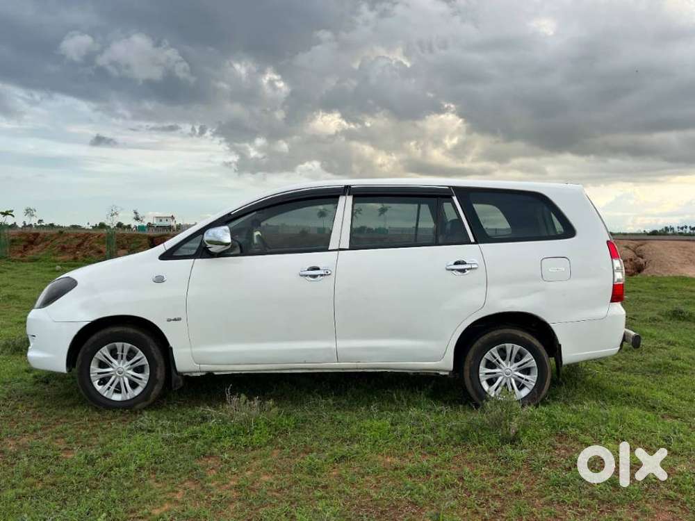 Toyota Innova 2.5 Gx (diesel) 8 Seater Bs Iv, 2009, Diesel