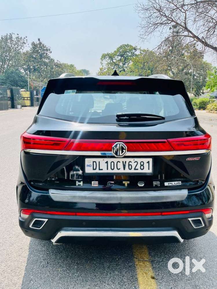 Mg Hector Plus Savvy Pro 1.5 Turbo Petrol Cvt 7 Str Dual Tone, 2023,..