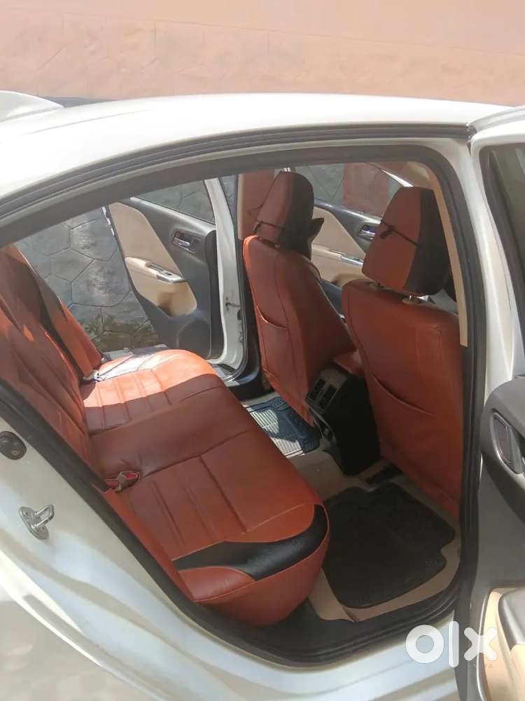 Honda City 1.5 V I-vtec Petrol Manual 2015 | Family Used | Well Mainta