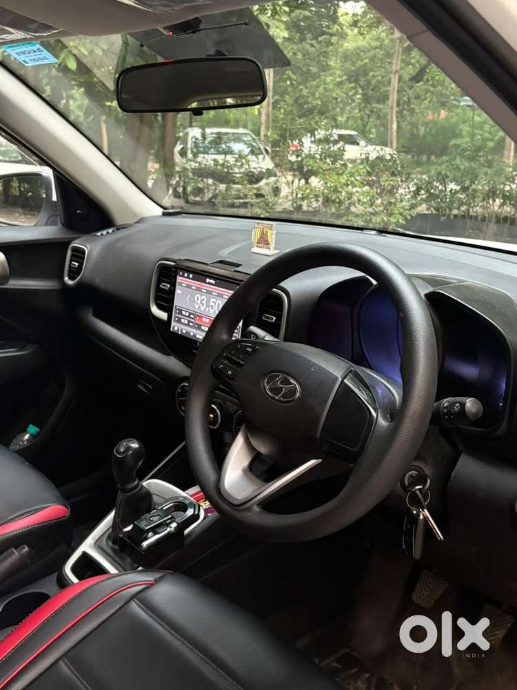 Hyundai Venue E, 2021, Petrol