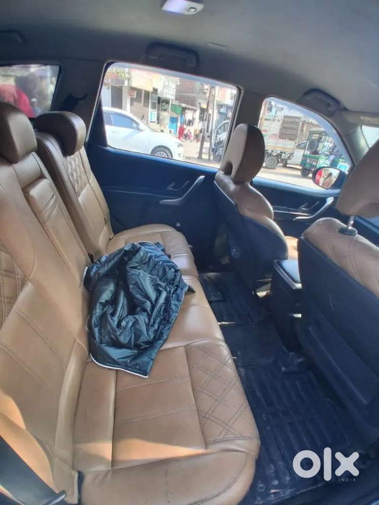 Mahindra Xuv500 2018 Diesel 90000 Km Driven