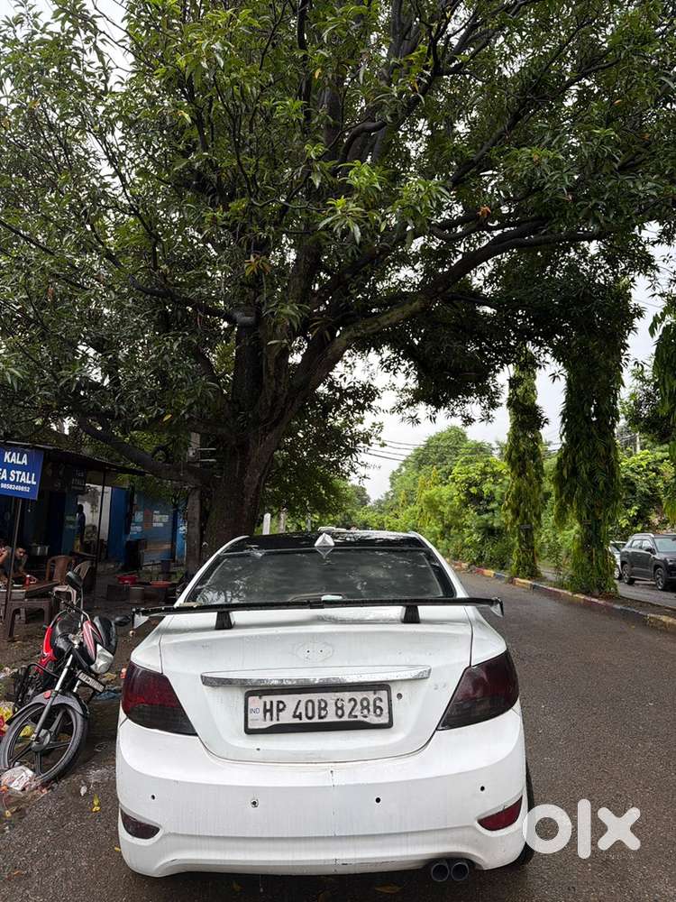 Hyundai Fluidic Verna 2011