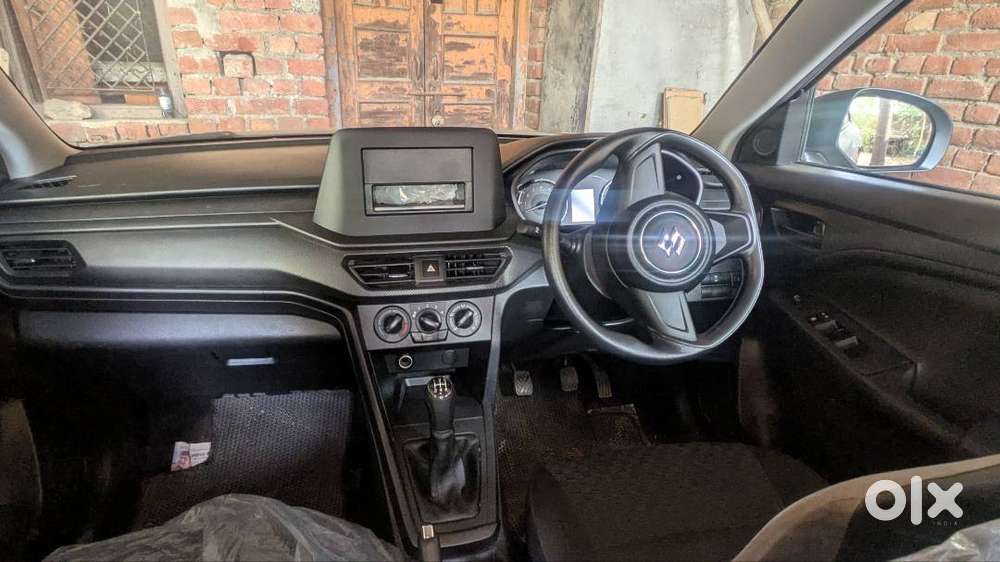 New Car Model Breeza Lxi Driven Only 2500 Km