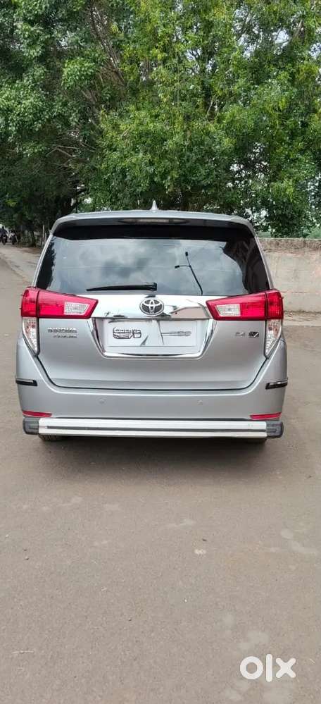 Toyota Innova Crysta 2017 Mt Location Vivekanand Chowk  Latur