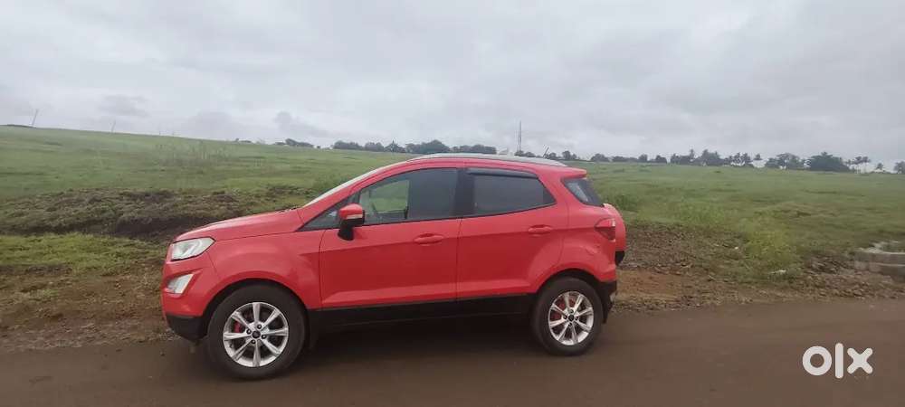 Ford Ecosport ( Race Red Color)