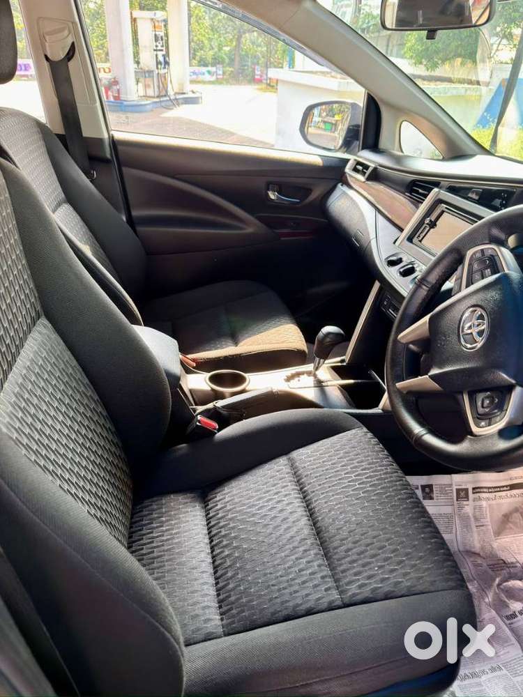 Toyota Innova Crysta 2.8 Gx At, 2017, Diesel