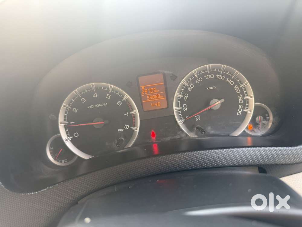 Maruti Suzuki Swift Dzire Vxi Optional, 2014, Petrol