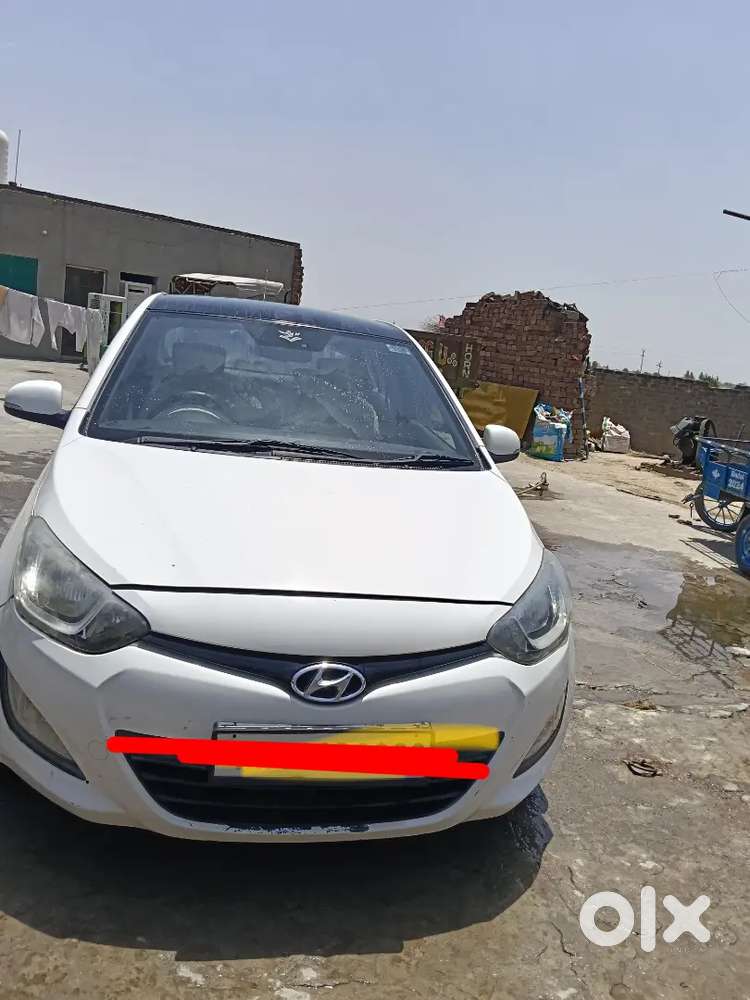 Hyundai I20 2012 Diesel 97416 Km Driven