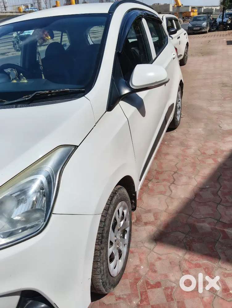 Hyundai I10 Sportz At 2018