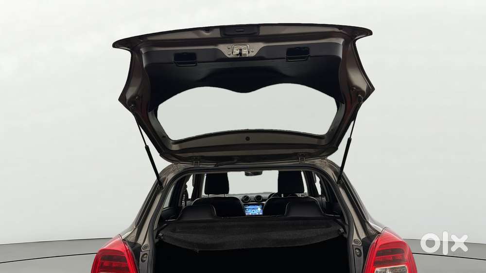 Maruti Suzuki Swift Vxi, 2021, Petrol