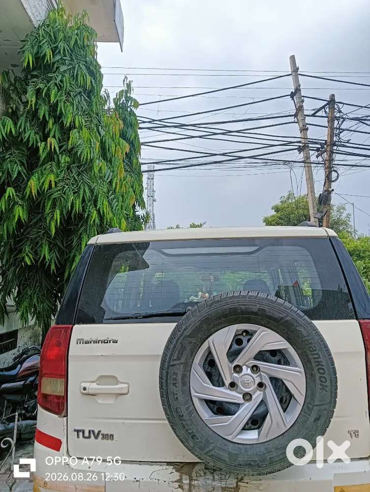 Mahindra Tuv 300 2016