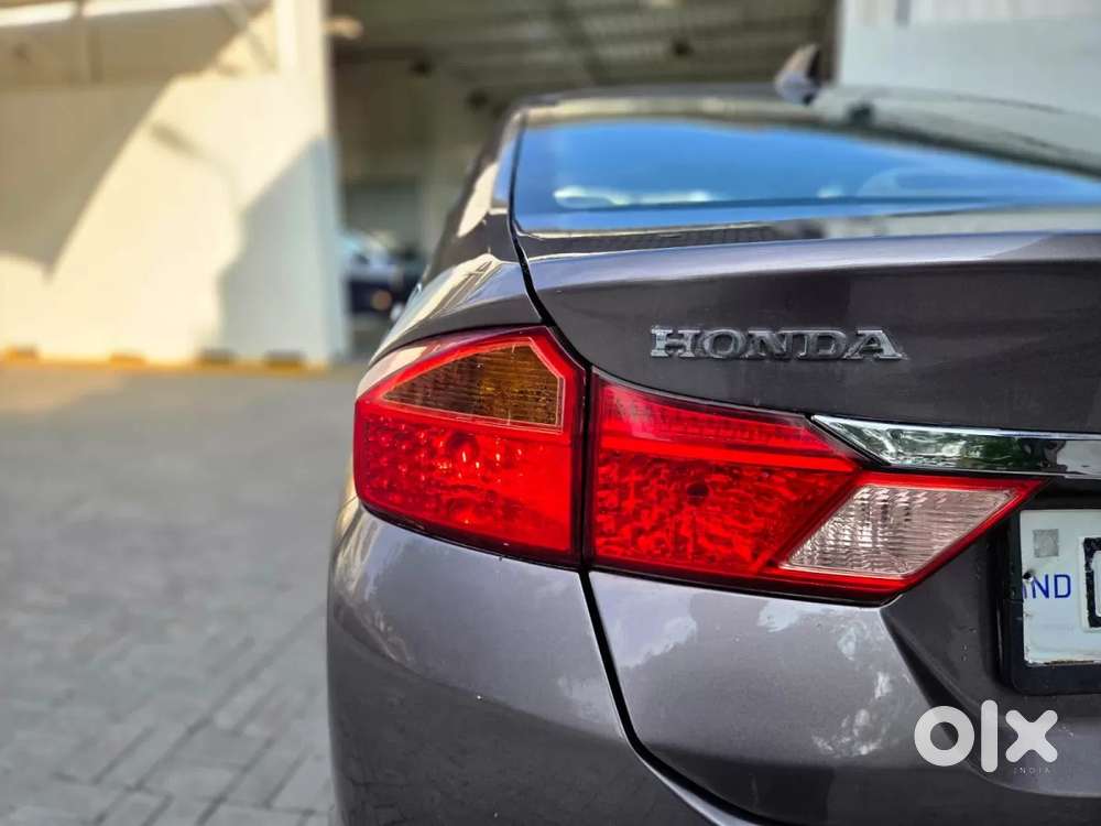 Honda City 1.5 V 4th Gen I-vtec Mt, 2016, Petrol