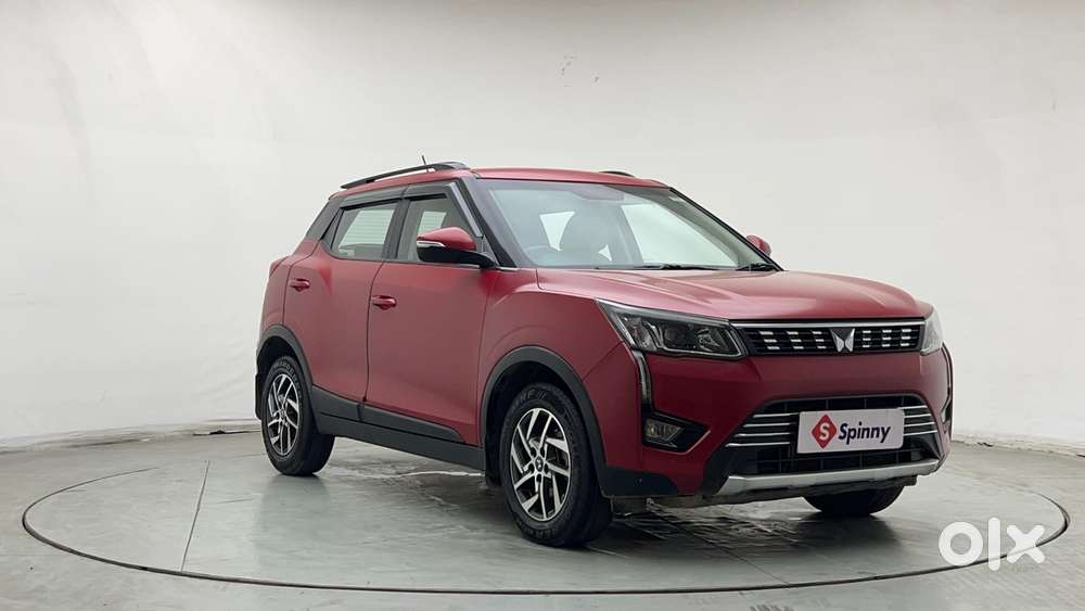 Mahindra XUV300 W8 (O) 1.5 Diesel AMT, 2023, Diesel